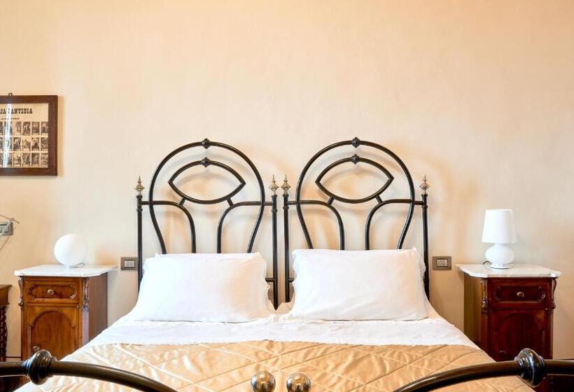 חדק דלוקס עם ג'קוזי, Il Tosco