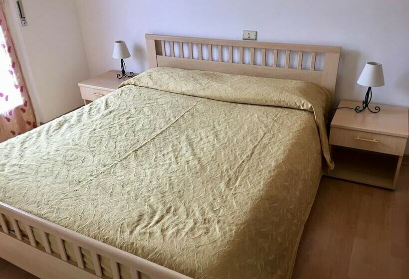 古典房间, La Lanterna