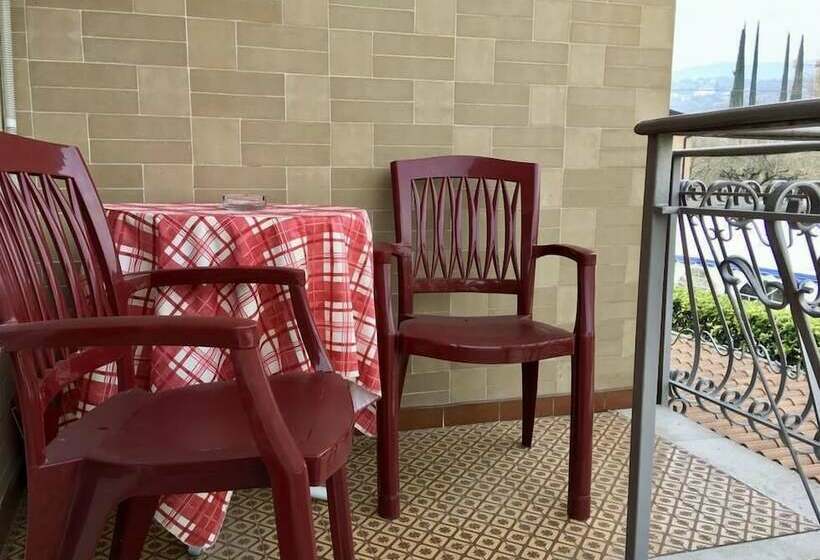 古典房间, La Lanterna