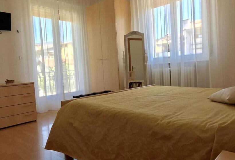 标准间, La Lanterna