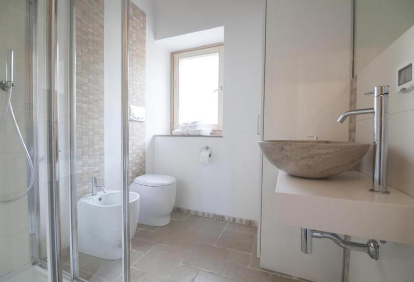 标准间, Numero 85