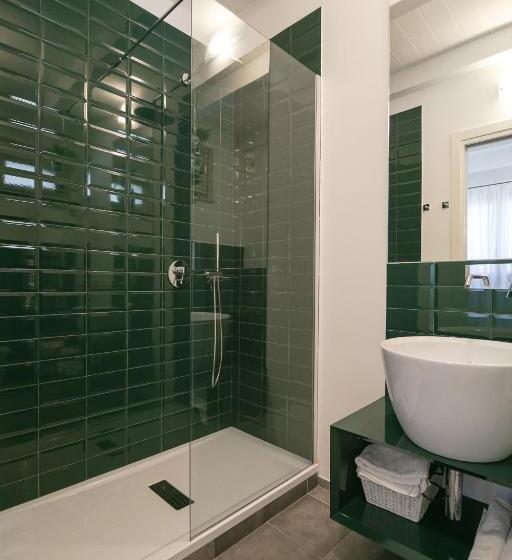 标准间, Numero 85