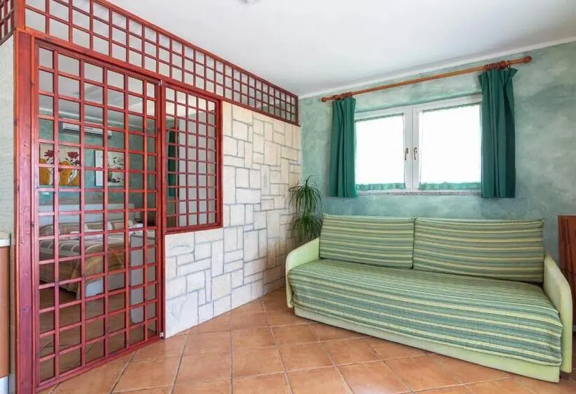 استودیوی استاندارد با چشم‌انداز دریا, Roccabianca Rooms & Studios