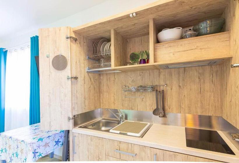 Студио Superior Вид на Море, Roccabianca Rooms & Studios