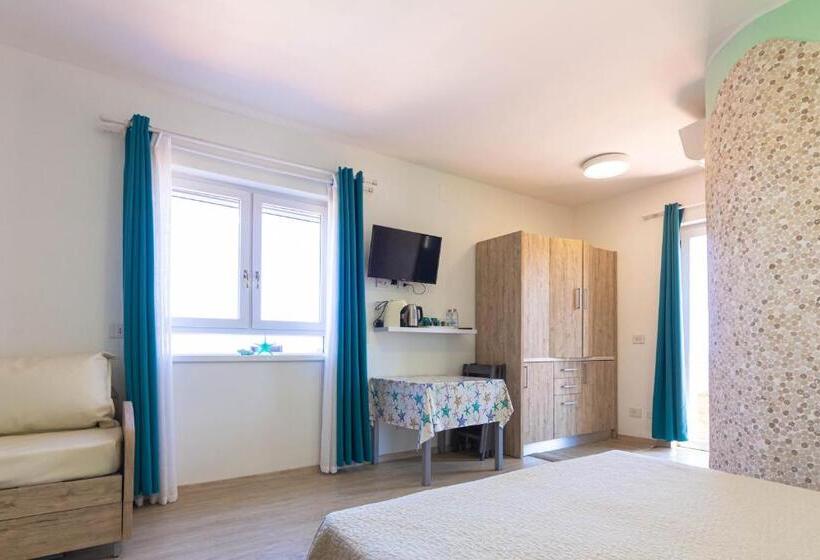 Студио Superior Вид на Море, Roccabianca Rooms & Studios