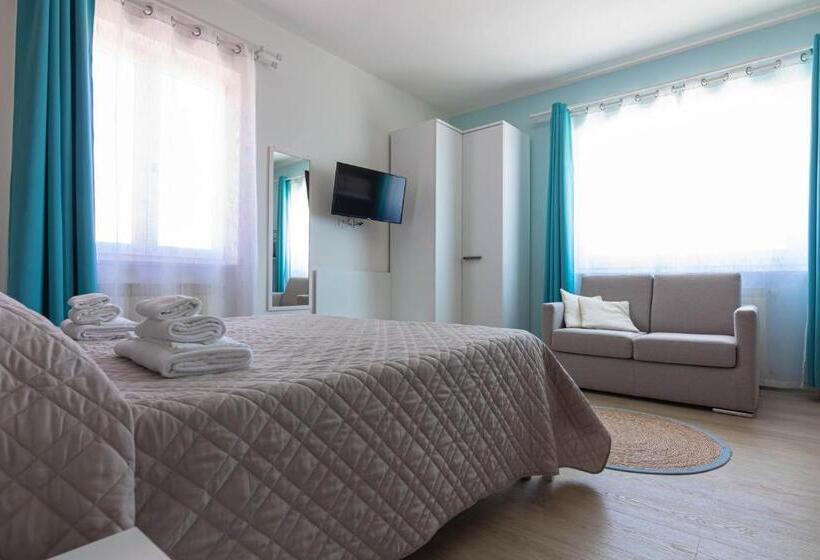 デラックススタジオ, Roccabianca Rooms & Studios
