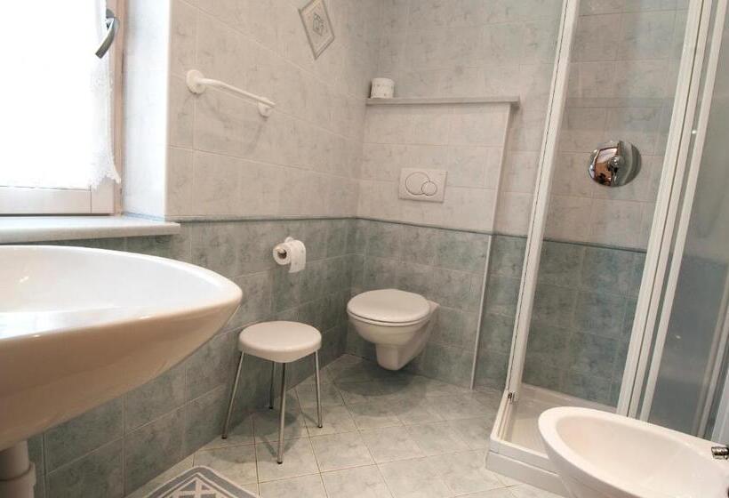 חדר סטנדרט עם מרפסת, Garnì Aurora Bed And Breakfast