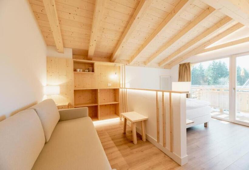 חדר קומפורט לשלושה, Garnì Aurora Bed And Breakfast