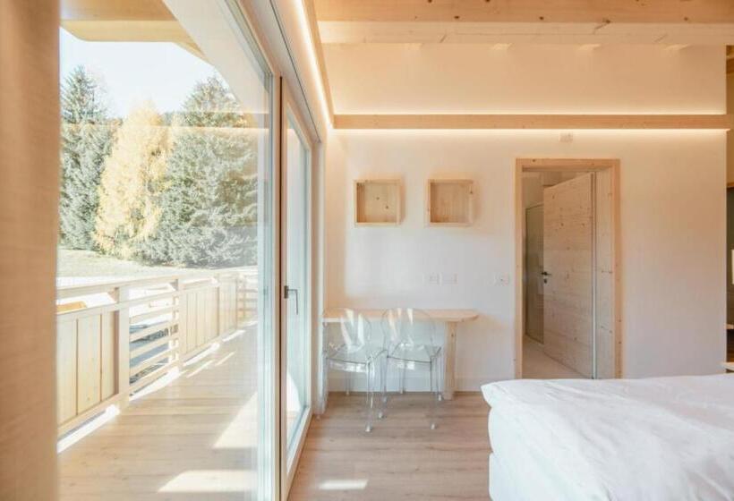 חדר קומפורט לשלושה, Garnì Aurora Bed And Breakfast