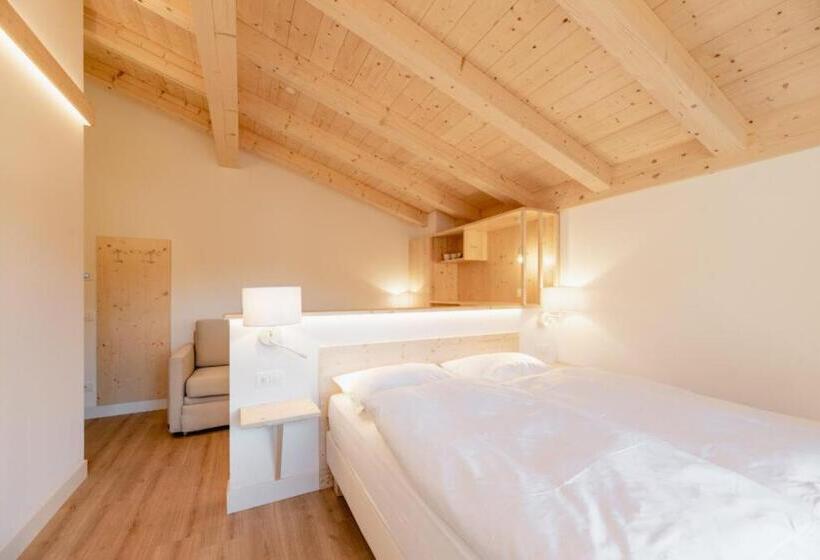 חדר קומפורט לשלושה, Garnì Aurora Bed And Breakfast