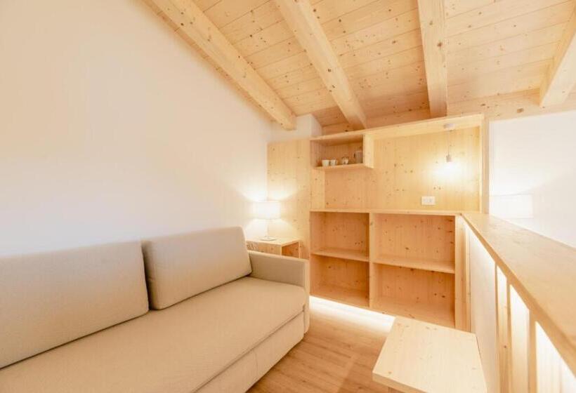 חדר קומפורט לשלושה, Garnì Aurora Bed And Breakfast