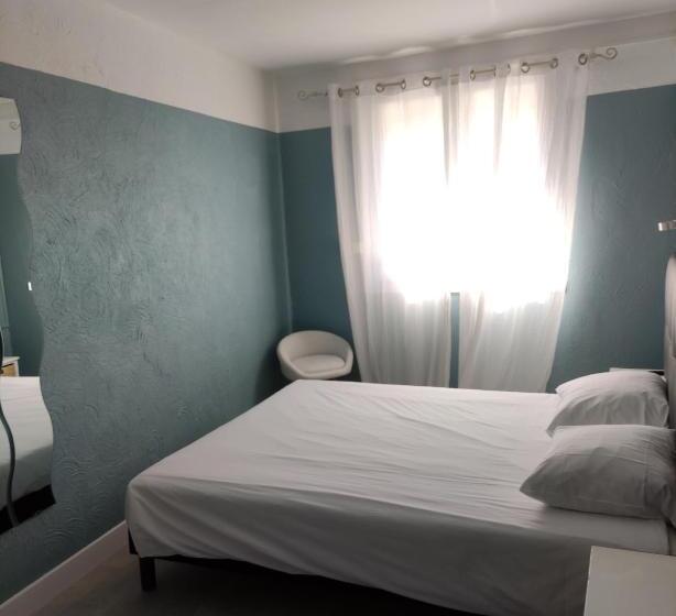 اتاق اکونومی, Abrivado