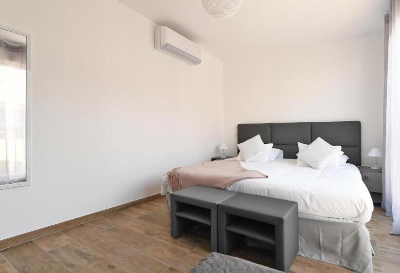 آپارتمان 1 خوابه با بالکن, Abrivado