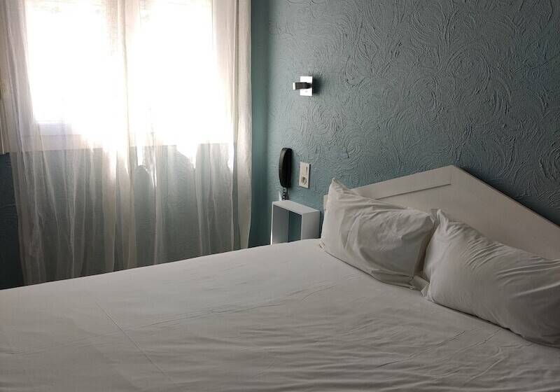 اتاق اکونومی, Abrivado