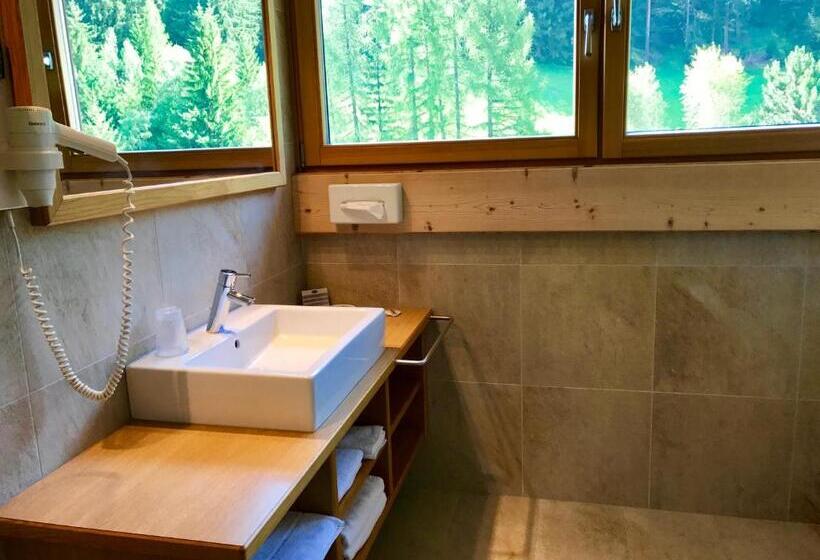 스탠다드 룸, Arnaria