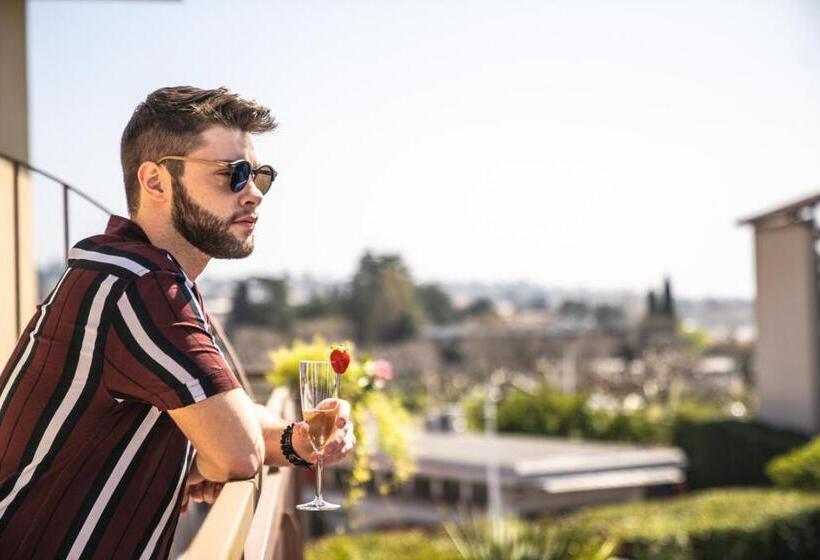 발코니 수피리어 룸, B City