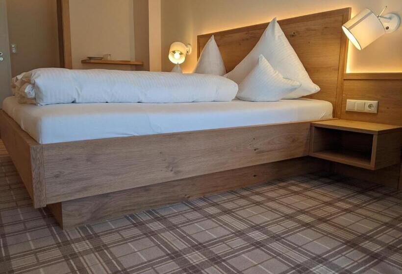 Номер Комфорт, Germania