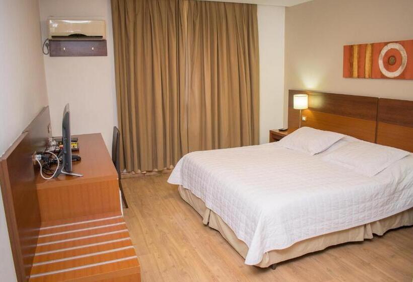 豪华房间, Jacques Georges Tower