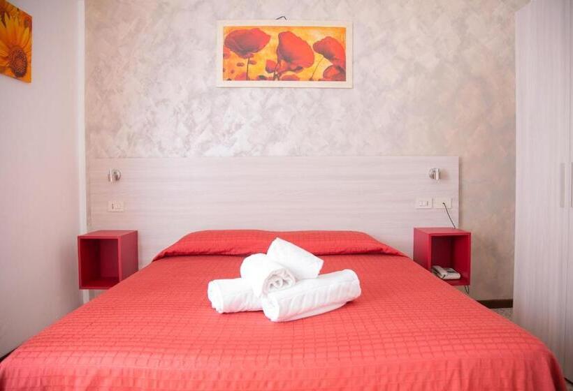 חדר סטנדרט, Laura