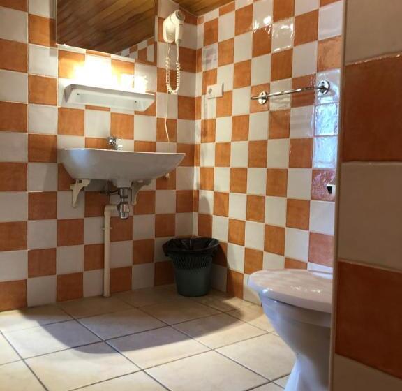 四人标准间, Hôtel Sans Souci