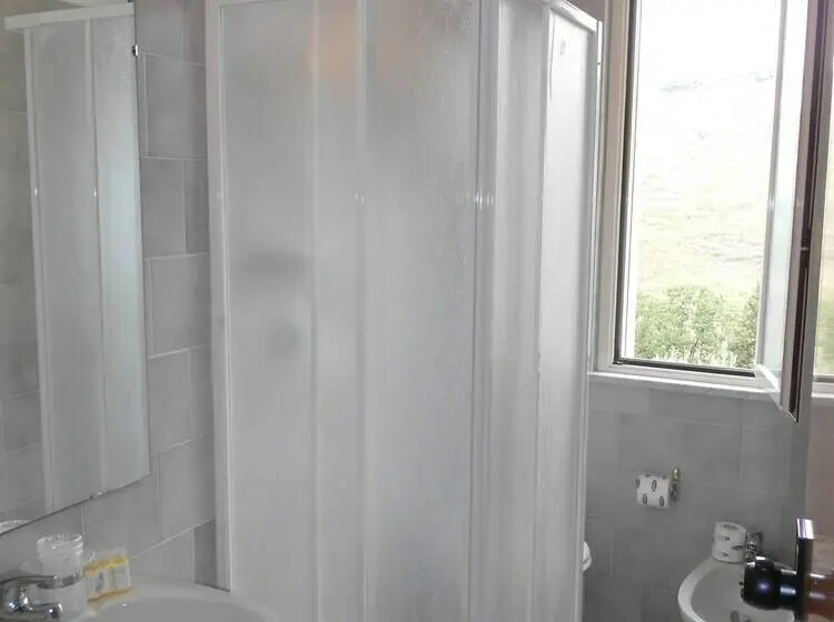Standard Neljän Hengen Huone, Residence Maddalena