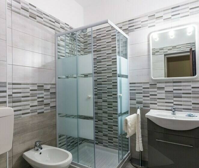 스탠다드 룸, Romantik