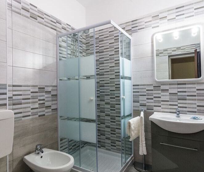 스탠다드 룸, Romantik