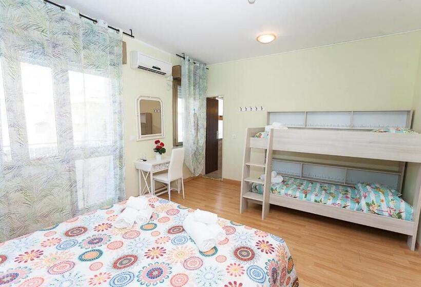 발코니가 있는 4인용 스탠다드 룸, Romantik