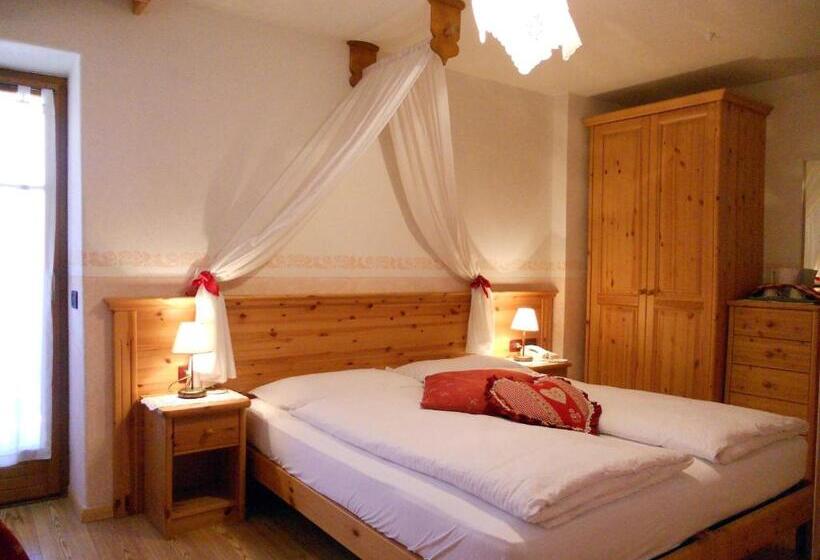 标准间带阳台, Salvanel