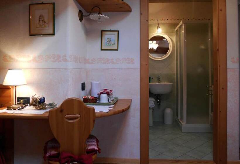 带景观的三人标准房间, Salvanel