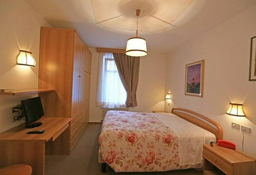 スタンダードルーム, San Giovanni