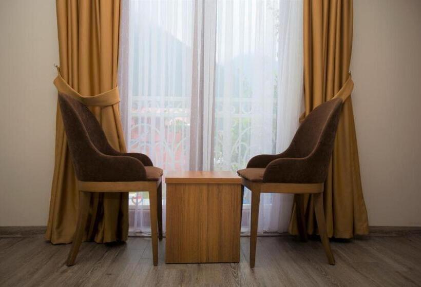 חדר אקונומי, Yayla