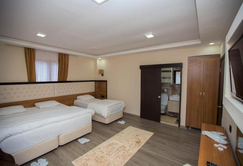 חדר דלוקס לשלושה, Yayla