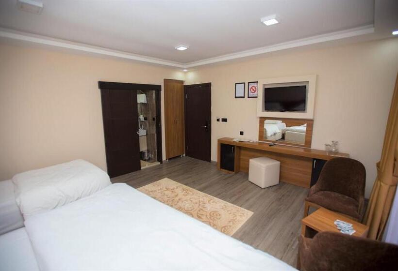 חדר דלוקס לשלושה, Yayla