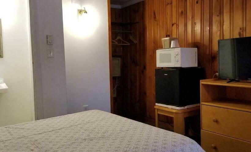 חדר סטנדרט, Tallwood Motel Wells