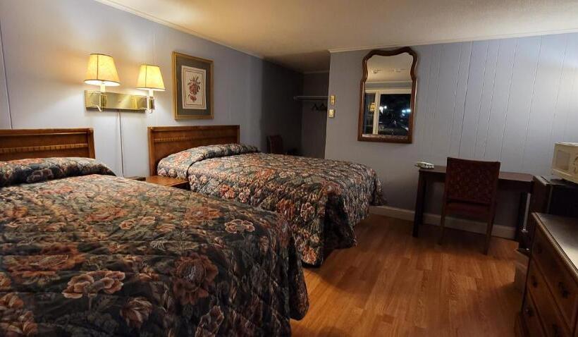 חדר סטנדרט שתי מיטות זוגיות, Tallwood Motel Wells