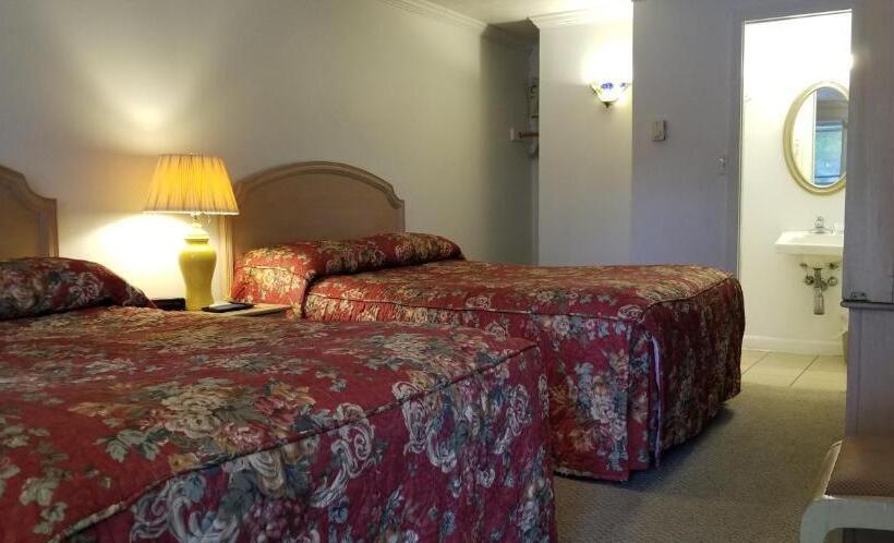 חדר סטנדרט, Tallwood Motel Wells