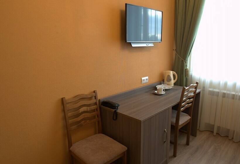 اتاق استاندارد یک نفره, Camelot