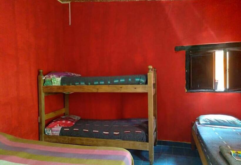 浴室共有スタンダード4人用ルーム, Tilcara Hostel