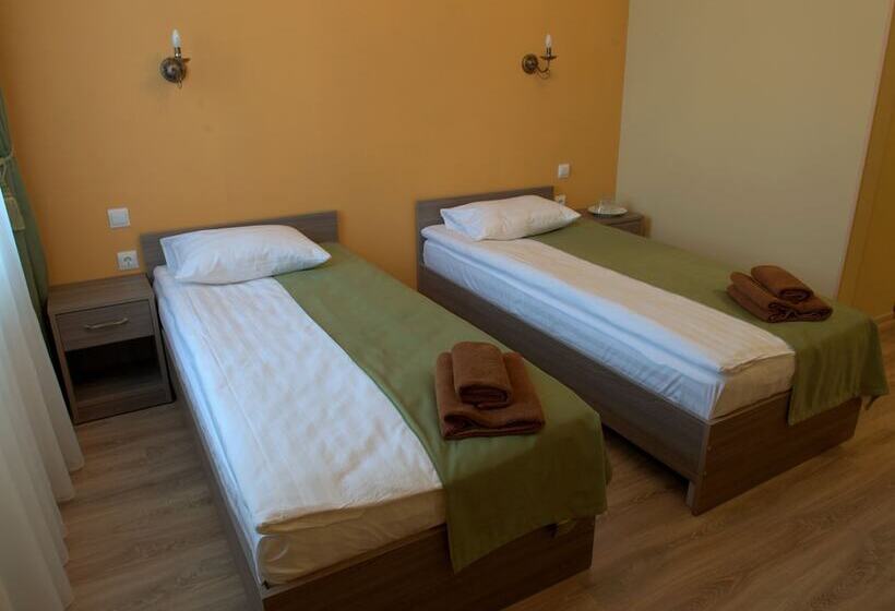 اتاق استاندارد, Camelot