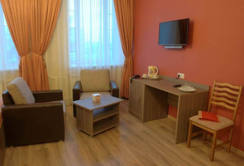 اتاق راحتی, Camelot