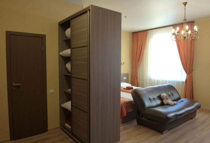 اتاق راحتی, Camelot