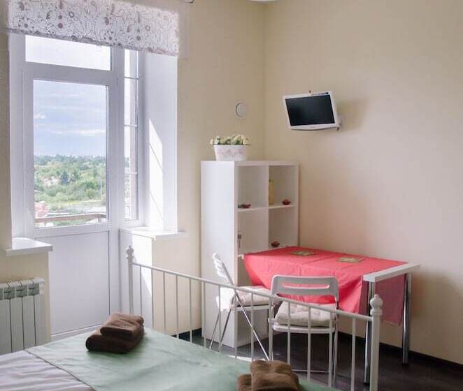 آپارتمان عادی 1 خوابه, Camelot