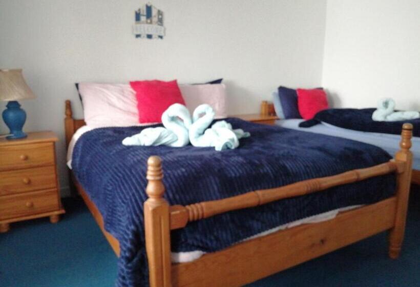 패밀리 룸, Puffin B&b