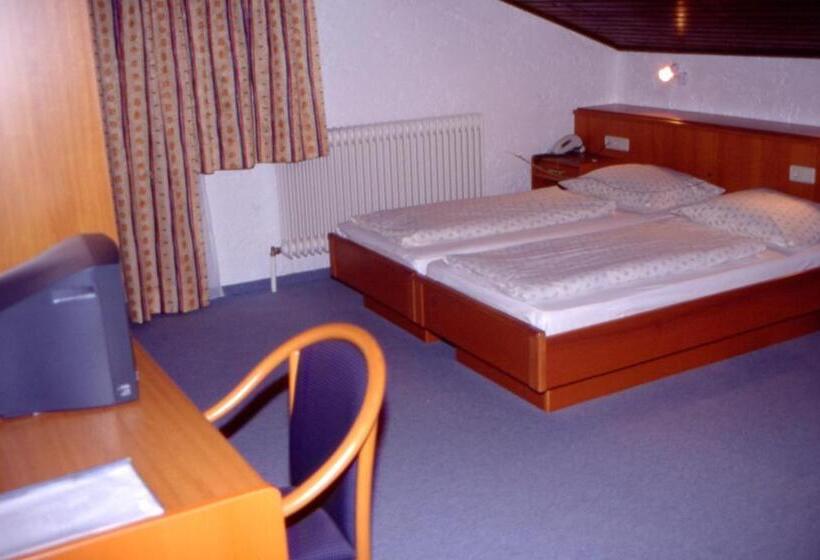 经济房, Clubhotel Götzens