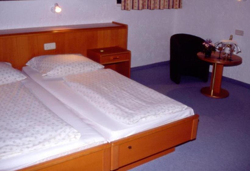 Номер Economy, Clubhotel Götzens