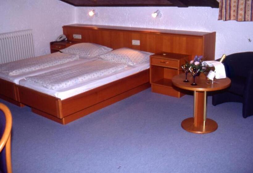 غرفة إقتصادية, Clubhotel Götzens