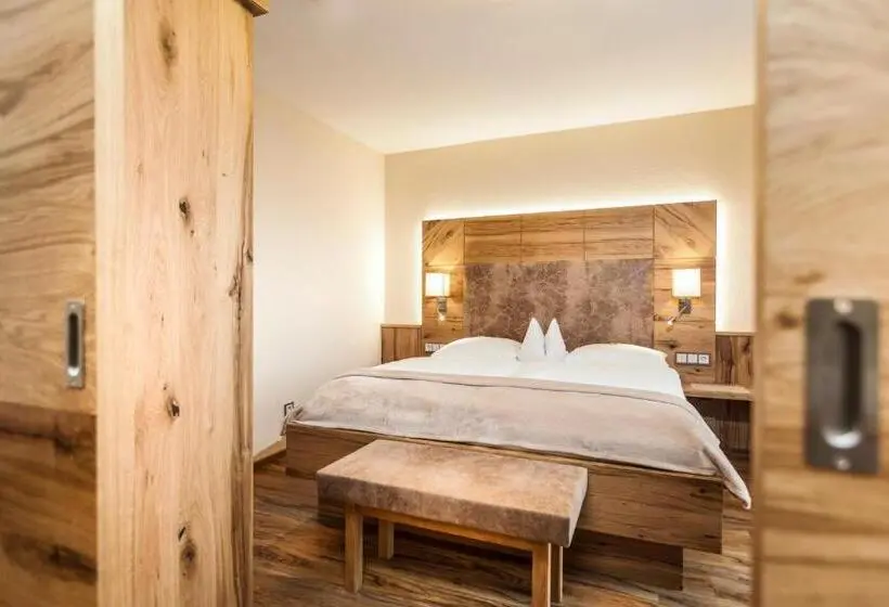 バルコニー付きジュニアスイート, Genusshotel Hohenbogen