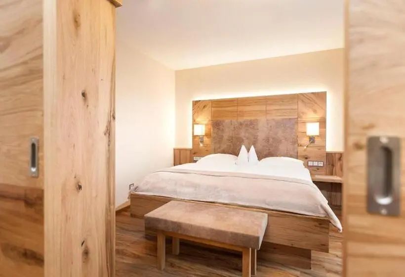 バルコニー付きジュニアスイート, Genusshotel Hohenbogen