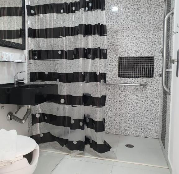 Номер Стандарт Адаптированный для Инвалидов, Grand Hotel Guarujá A Sua Melhor Experiência Beira Mar Na Praia!